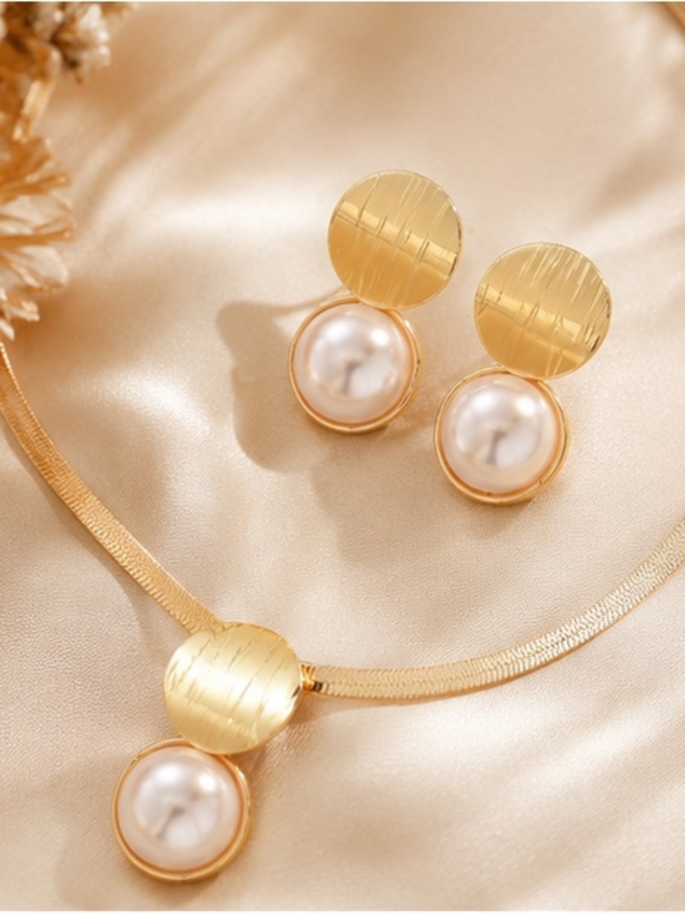 Brushed Gold Pearl Jewelry Set Elegant Snake Chain Necklace & Earrings